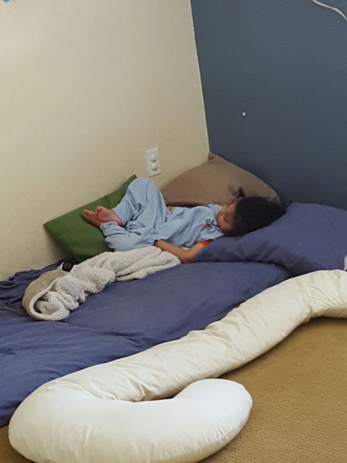 2.5 years later, he loves his floor bed, his puh-lang.